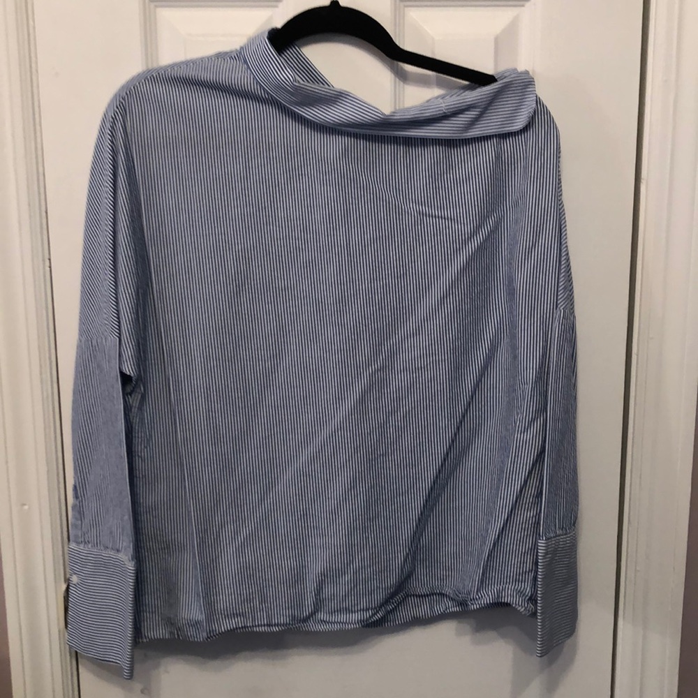 Zara Blue and white pinstripe blouse with buttons